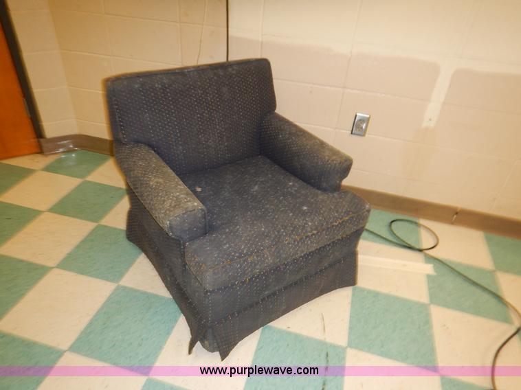 image for item BL9438 Assorted furniture