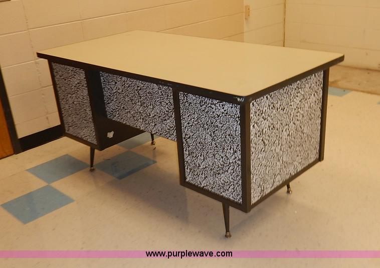 image for item BL9438 Assorted furniture