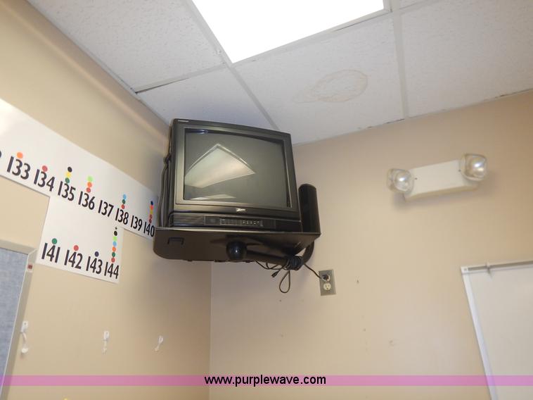 image for item BL9438 Assorted furniture