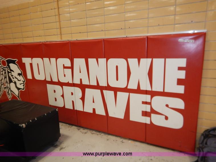 image for item BL9442 (2) Tonganoxie Braves wall mats