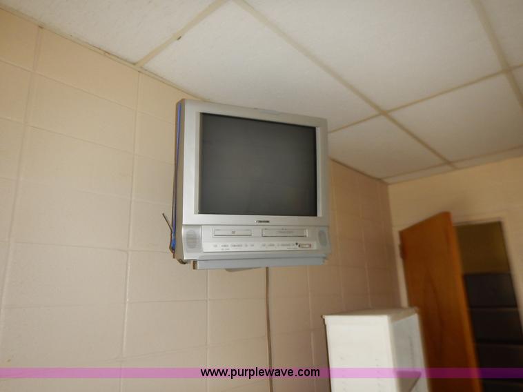 image for item BL9446 Assorted furniture