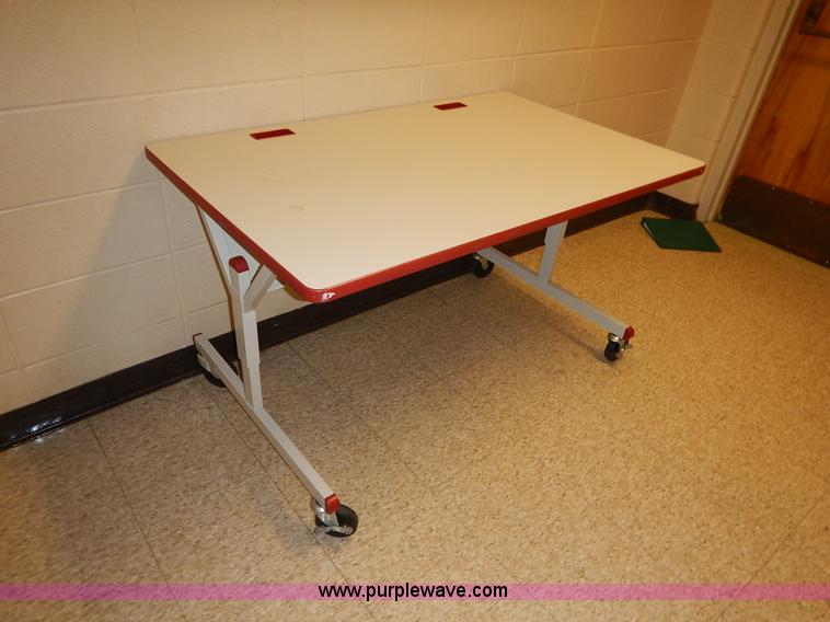 image for item BL9446 Assorted furniture