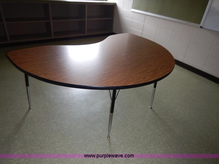 image for item BL9446 Assorted furniture