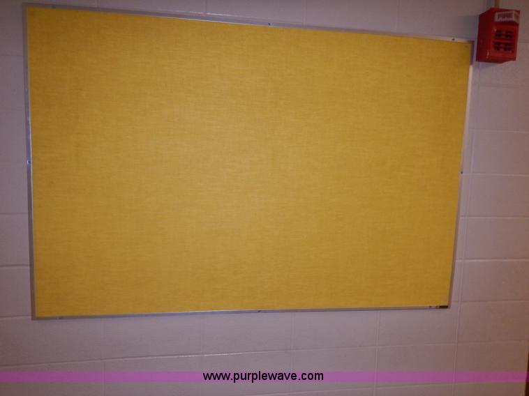 image for item BL9446 Assorted furniture