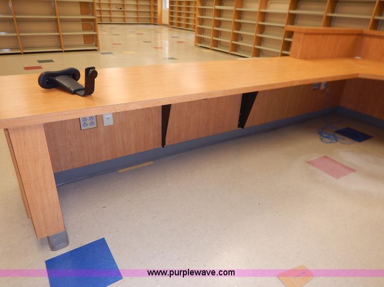 image for item BL9446 Assorted furniture