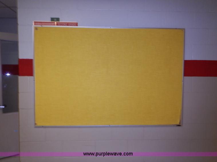 image for item BL9447 Assorted classroom furniture