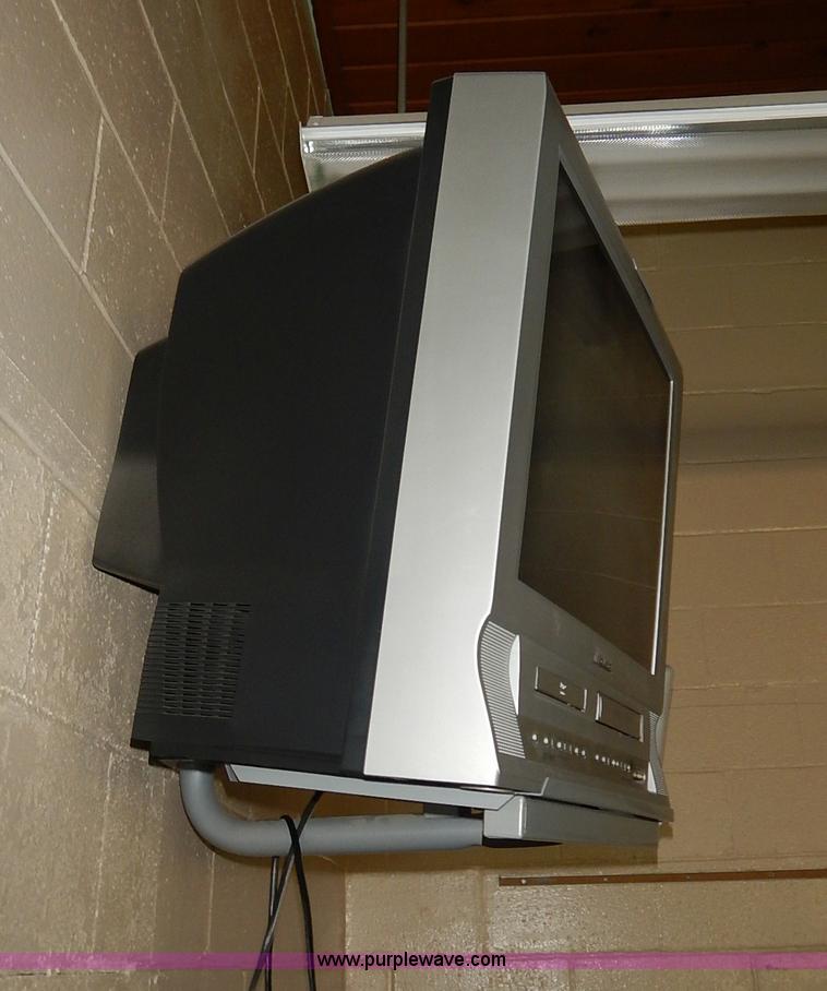 image for item BL9447 Assorted classroom furniture