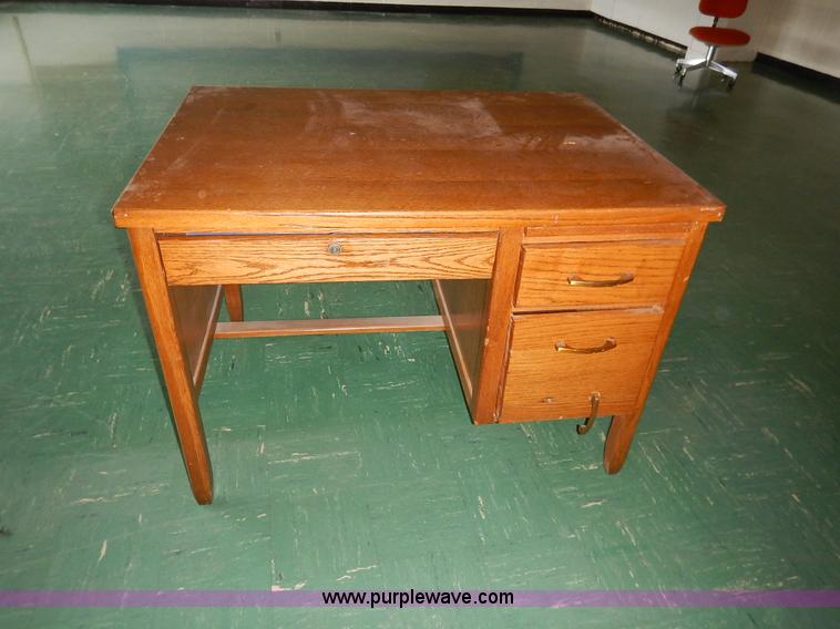 image for item BL9448 Assorted classroom furniture