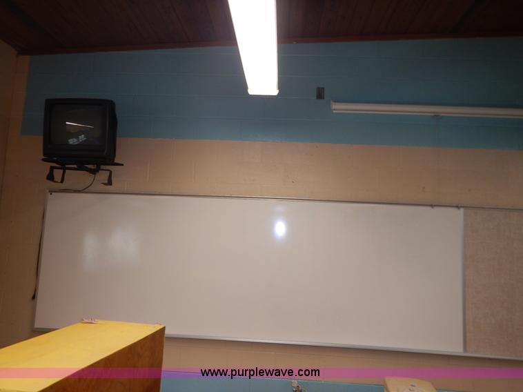 image for item BL9448 Assorted classroom furniture