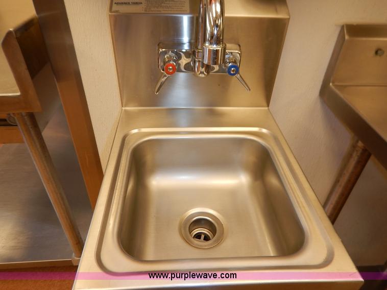 image for item BL9452 (4) assorted stainless steel sinks