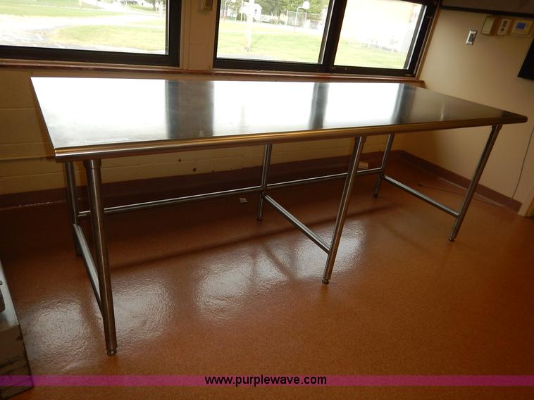 image for item BL9455 Stainless steel table