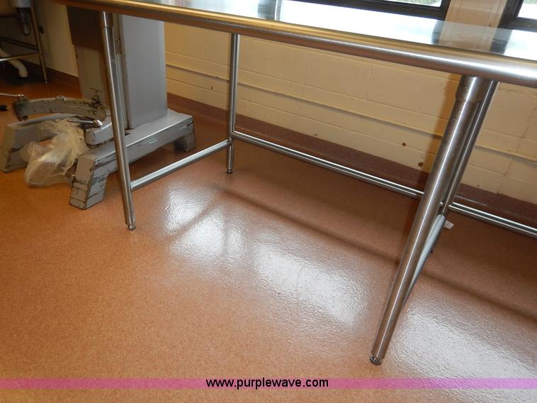 image for item BL9455 Stainless steel table