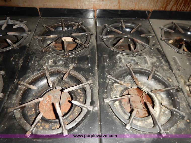 image for item BT9667 Universal Chef ten burner gas stove