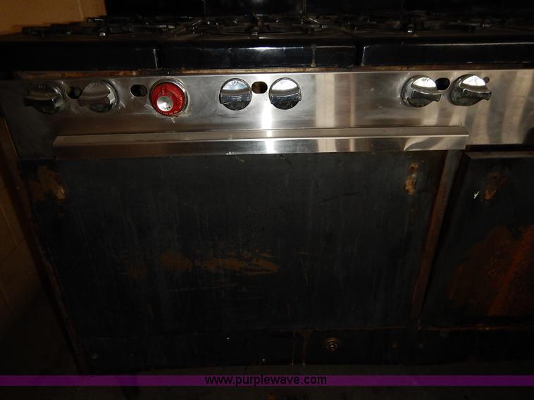 image for item BT9667 Universal Chef ten burner gas stove