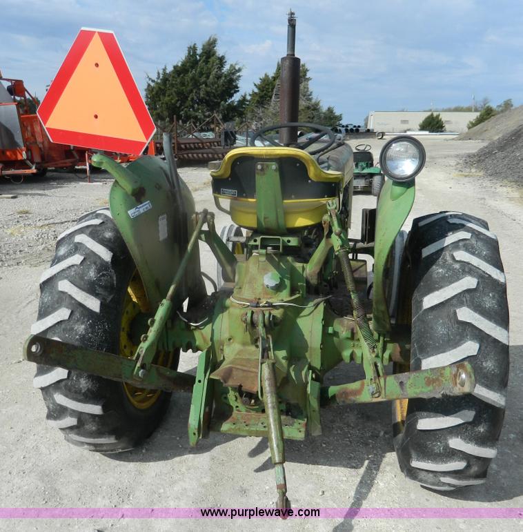 image for item BT9903 1969 John Deere 1020 tractor