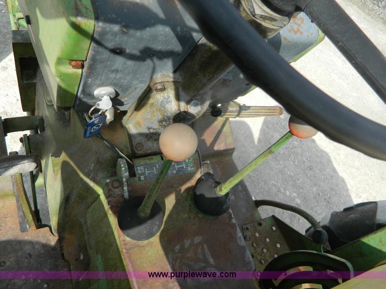 image for item BT9903 1969 John Deere 1020 tractor