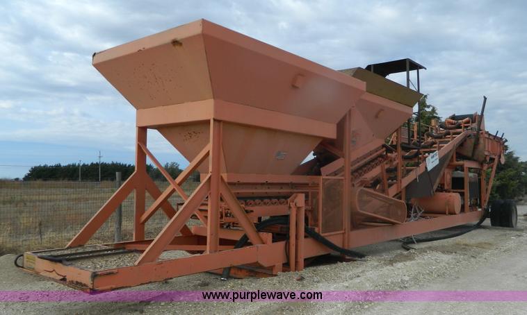 image for item BT9910 Portec 1724-36 asphalt pug mill