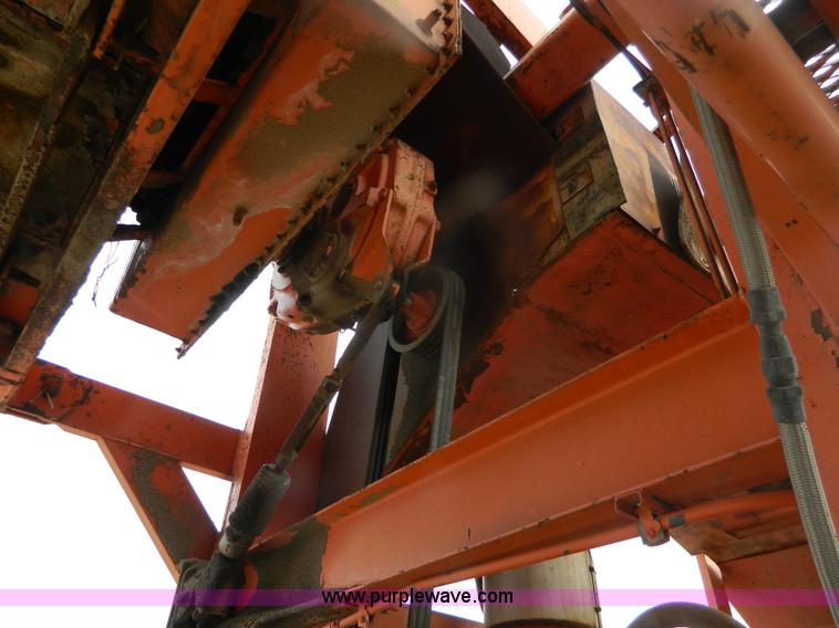 image for item BT9910 Portec 1724-36 asphalt pug mill