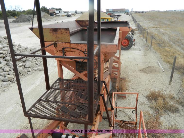 image for item BT9910 Portec 1724-36 asphalt pug mill