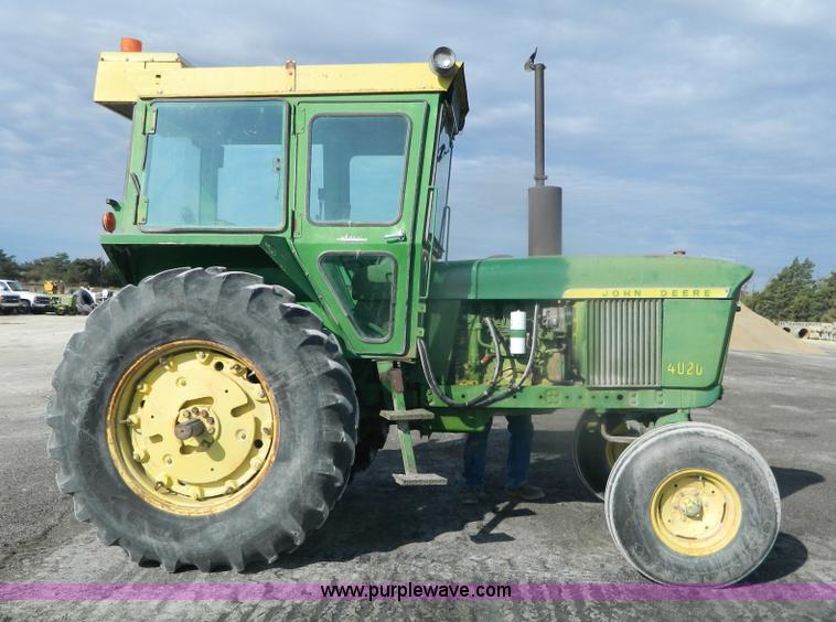 image for item BT9916 1969 John Deere 4020 tractor