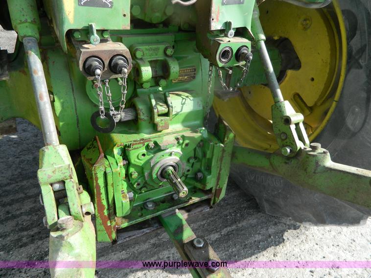 image for item BT9916 1969 John Deere 4020 tractor