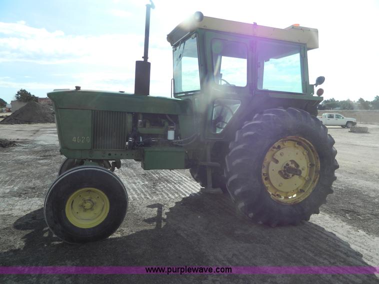image for item BT9916 1969 John Deere 4020 tractor