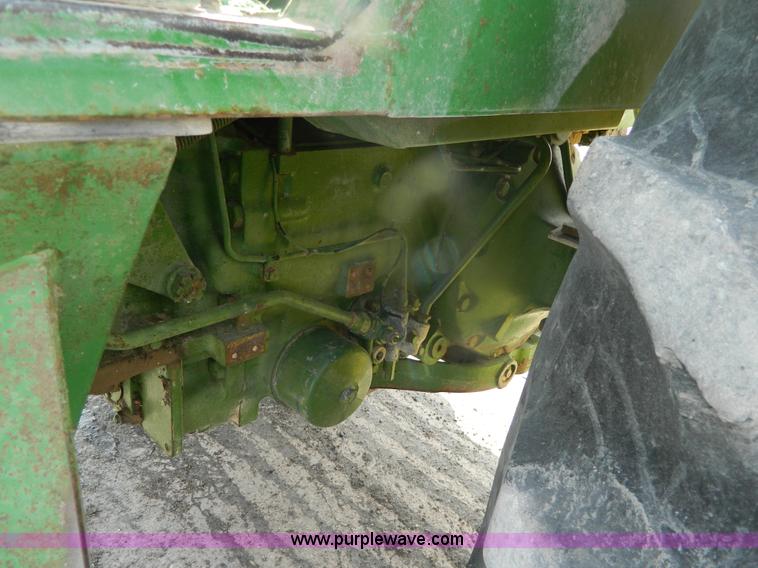 image for item BT9916 1969 John Deere 4020 tractor