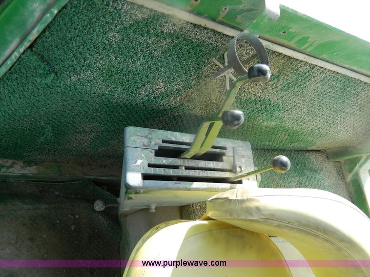 image for item BT9916 1969 John Deere 4020 tractor