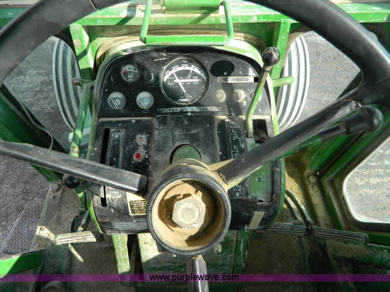 image for item BT9916 1969 John Deere 4020 tractor