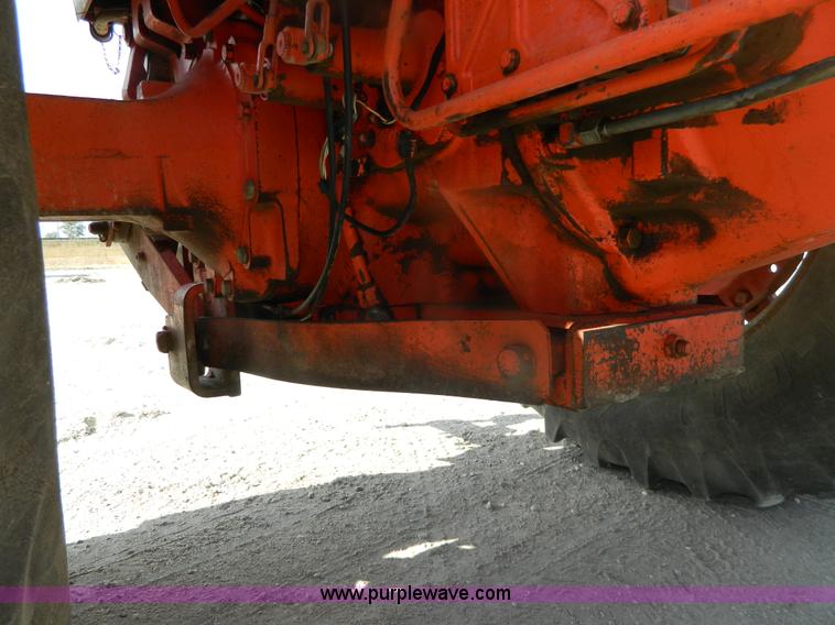 image for item BT9917 1976 Case 1270 tractor