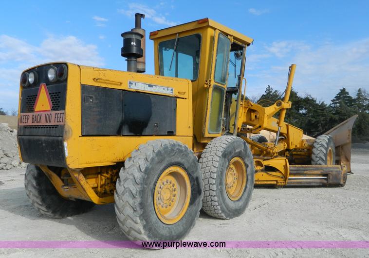 image for item BT9918 1980 John Deere 770A motor grader