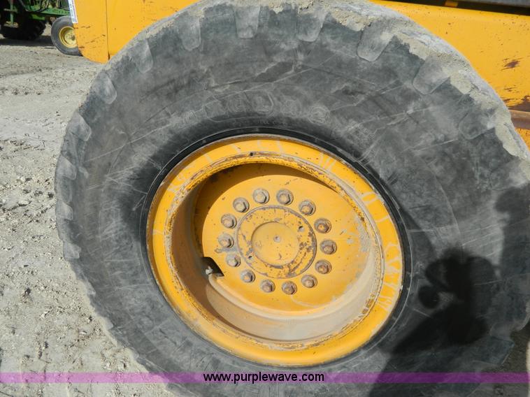 image for item BT9918 1980 John Deere 770A motor grader