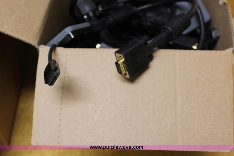 image for item D1778 Assorted electronics