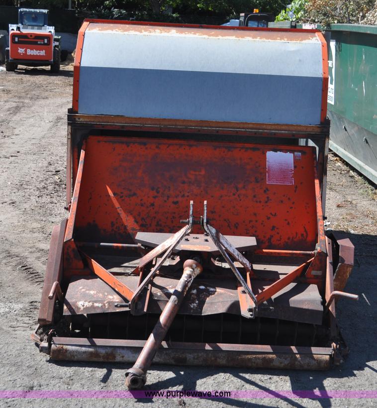 Jacobsen 720 power thatcher sweeper in Denver, CO Item G7012 sold Purple Wave