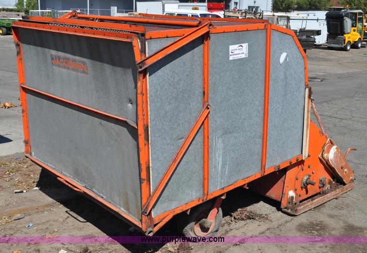 image for item G7012 Jacobsen 720 power thatcher sweeper
