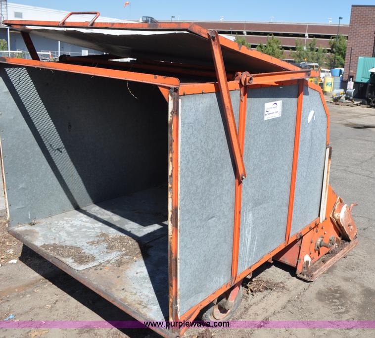 image for item G7012 Jacobsen 720 power thatcher sweeper