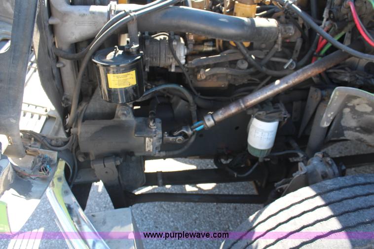 image for item I5884 2000 Freightliner FL60 ambulance