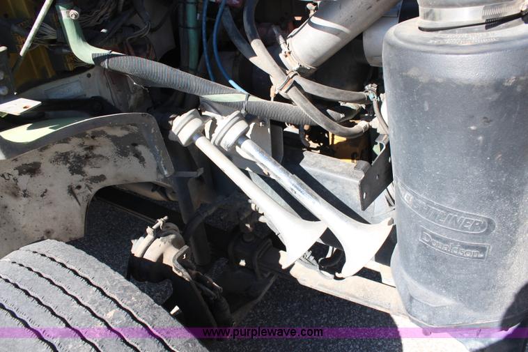 image for item I5884 2000 Freightliner FL60 ambulance