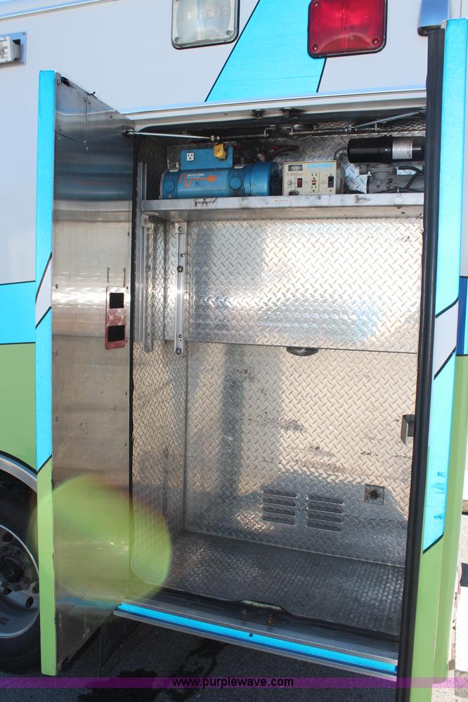 image for item I5884 2000 Freightliner FL60 ambulance