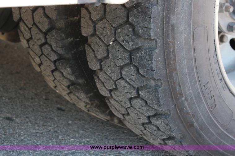 image for item I5884 2000 Freightliner FL60 ambulance