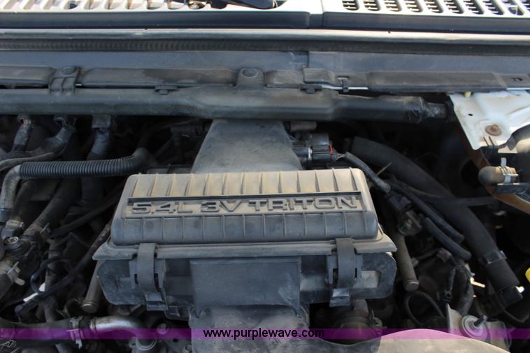 image for item J3523 2005 Ford F250 Super Duty SuperCab pickup truck