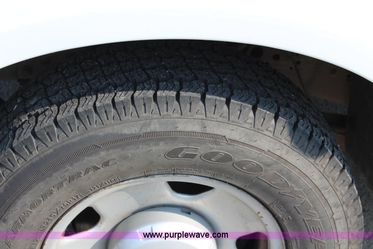 image for item J3523 2005 Ford F250 Super Duty SuperCab pickup truck