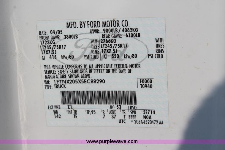 image for item J3523 2005 Ford F250 Super Duty SuperCab pickup truck