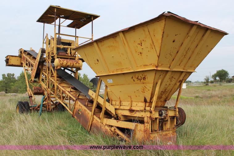 image for item J3710 1969 Peerless pug mill