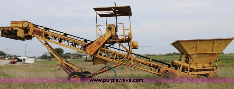 image for item J3710 1969 Peerless pug mill