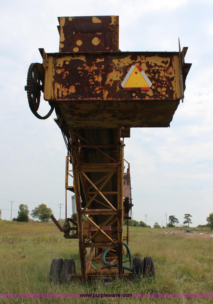 image for item J3710 1969 Peerless pug mill