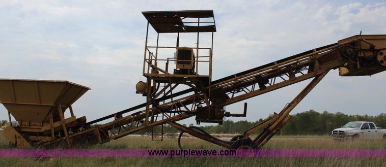 image for item J3710 1969 Peerless pug mill