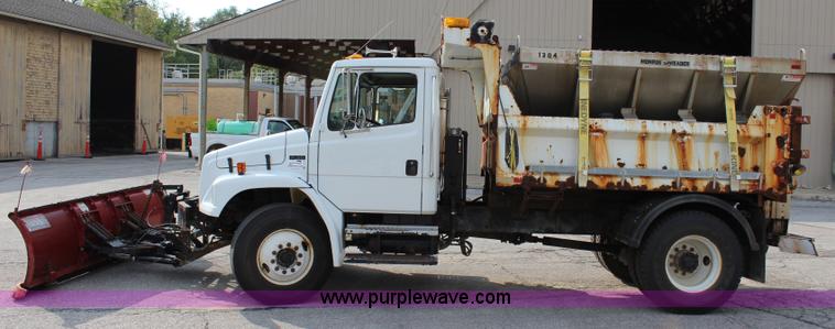 image for item J3716 2003 Freightliner FL80 dump truck