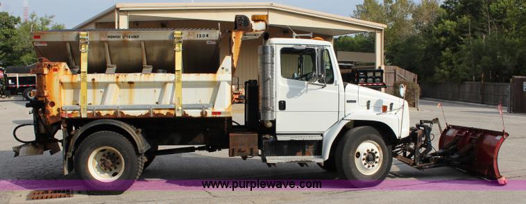 image for item J3716 2003 Freightliner FL80 dump truck