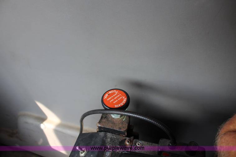 image for item J3716 2003 Freightliner FL80 dump truck